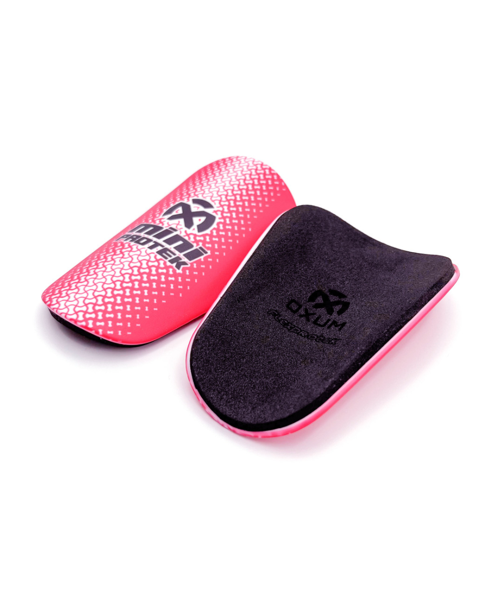 AIRLITE BASIC ESPINILLERAS DE FÚTBOL