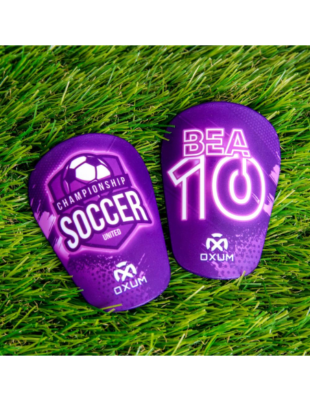 AIRLITE PROUD ESPINILLERAS DE FÚTBOL PERSONALIZADAS