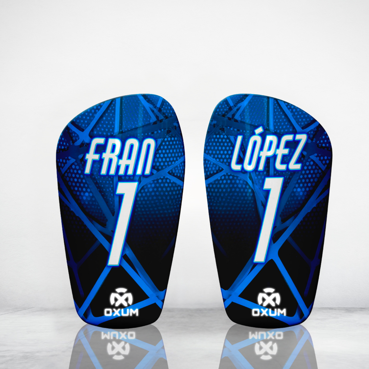 ONE MINOTAUR ESPINILLERAS DE FÚTBOL PERSONALIZADAS