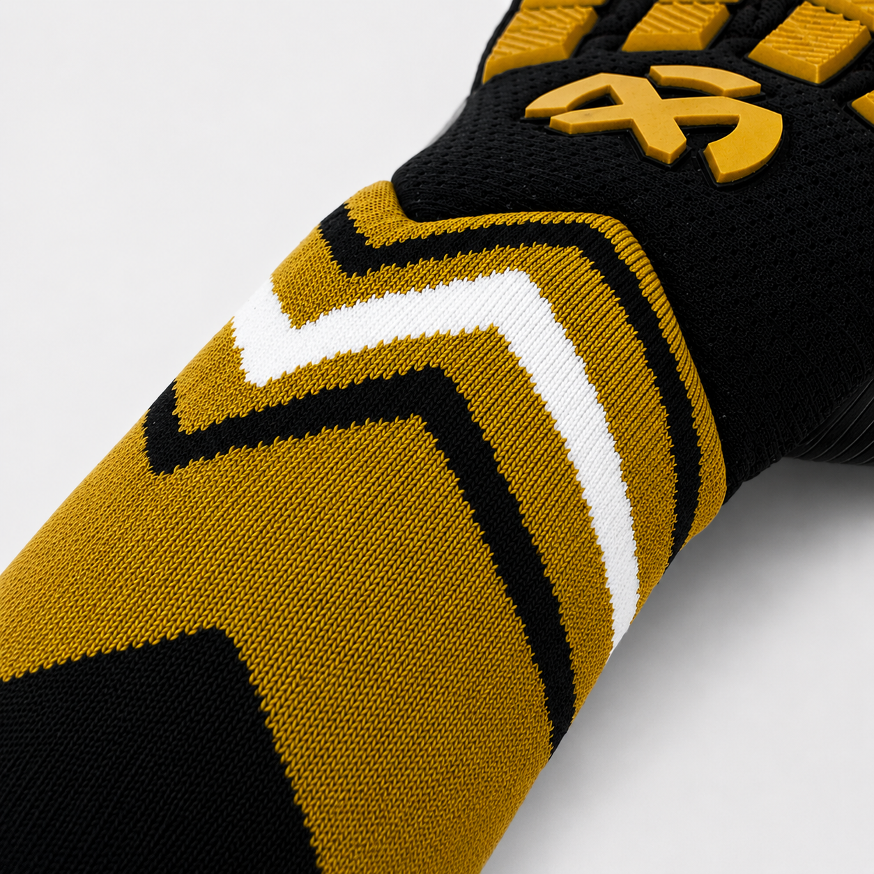 GUANTES DE PORTERO KNIT PRO NEGRO-DORADO